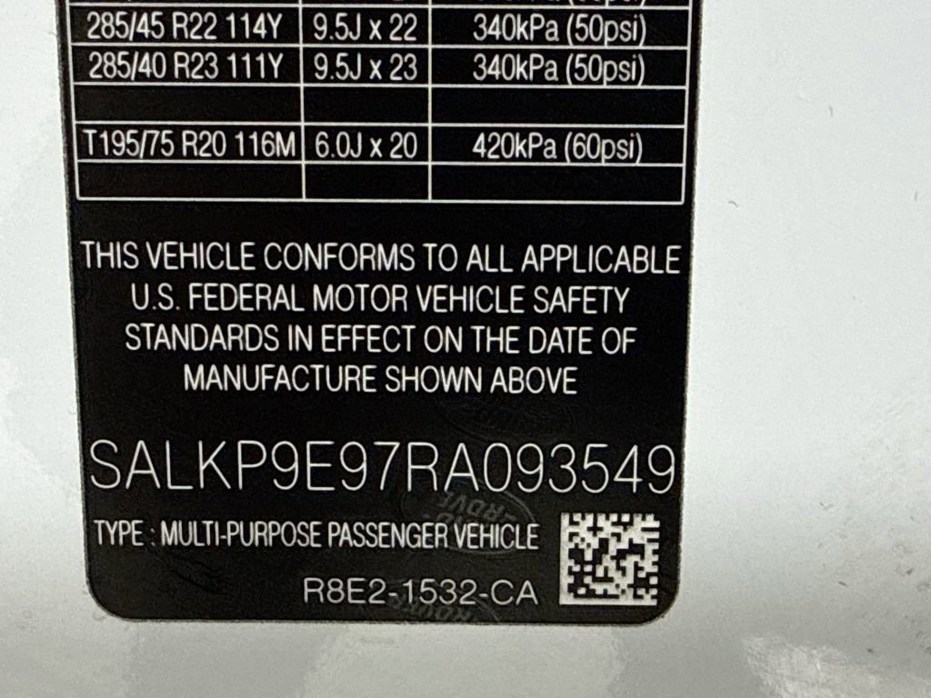 Used 2024 Land Rover Range Rover SE image 28