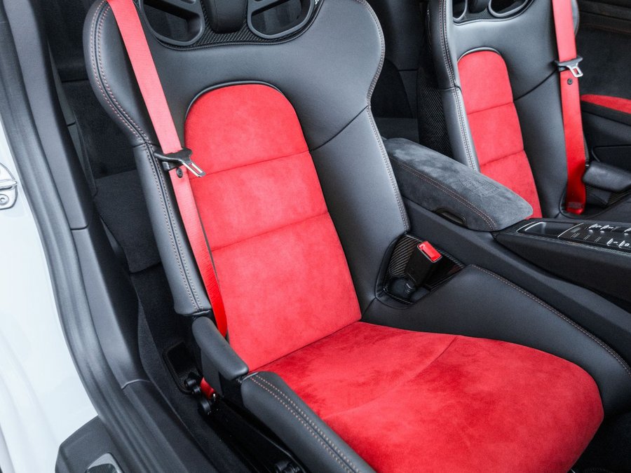 Used 2018 Porsche 911 GT2 RS RWD image 22