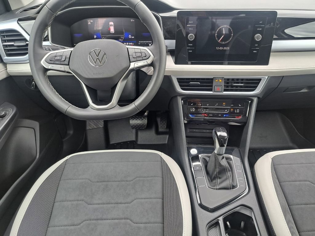 New 2026 Volkswagen Taos SE image 20