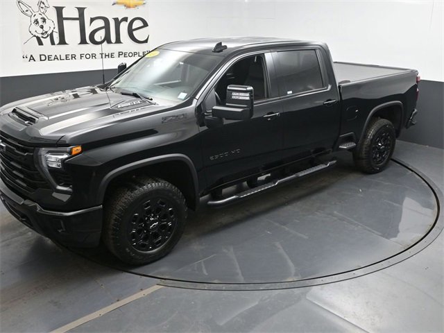 Used 2024 Chevrolet Silverado 2500 LTZ w/ LTZ Plus Package image 43