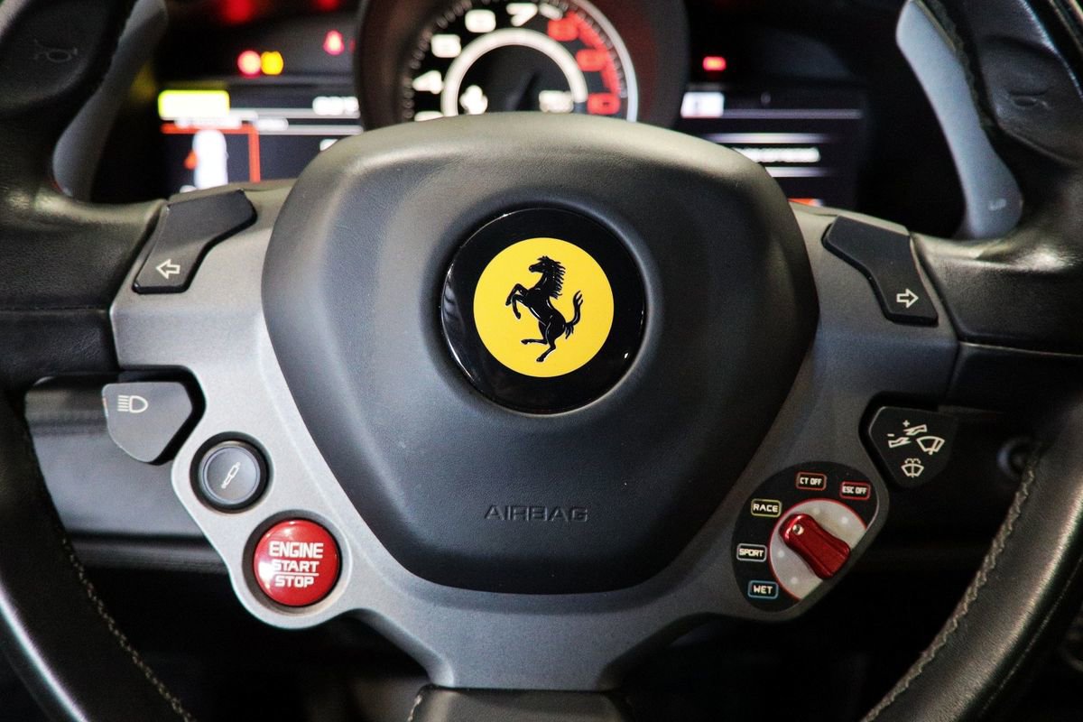 Used 2016 Ferrari 488 GTB image 32