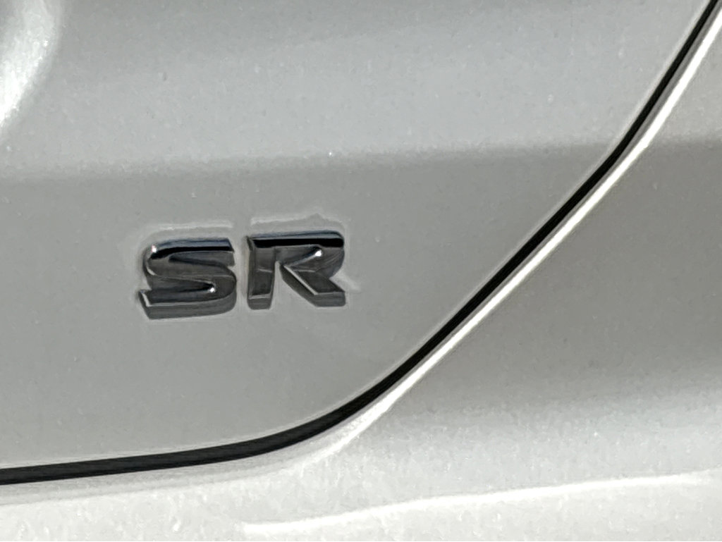 Used 2023 Nissan Kicks SR w/ SR Premium Package FWD image 16