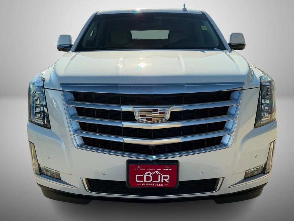 Used 2016 Cadillac Escalade Luxury image 11