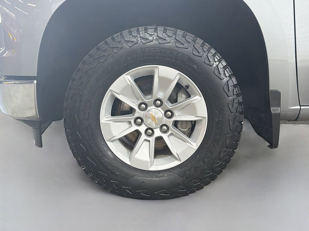 Used 2025 Chevrolet Silverado 1500 LT w/ Work Truck Package image 32