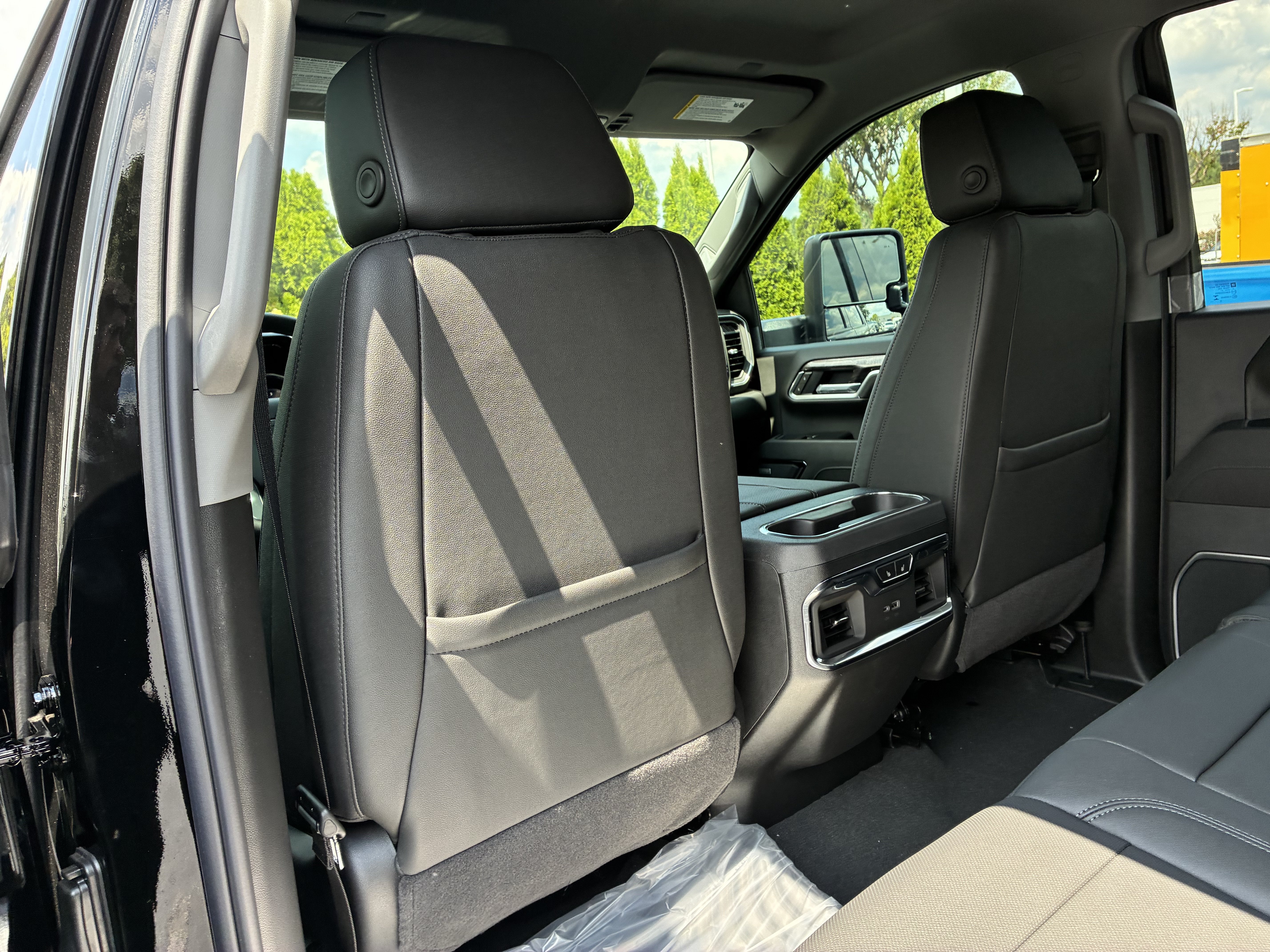 New 2026 Chevrolet Silverado 3500 LTZ w/ LTZ Plus Package AWD/4WD image 17