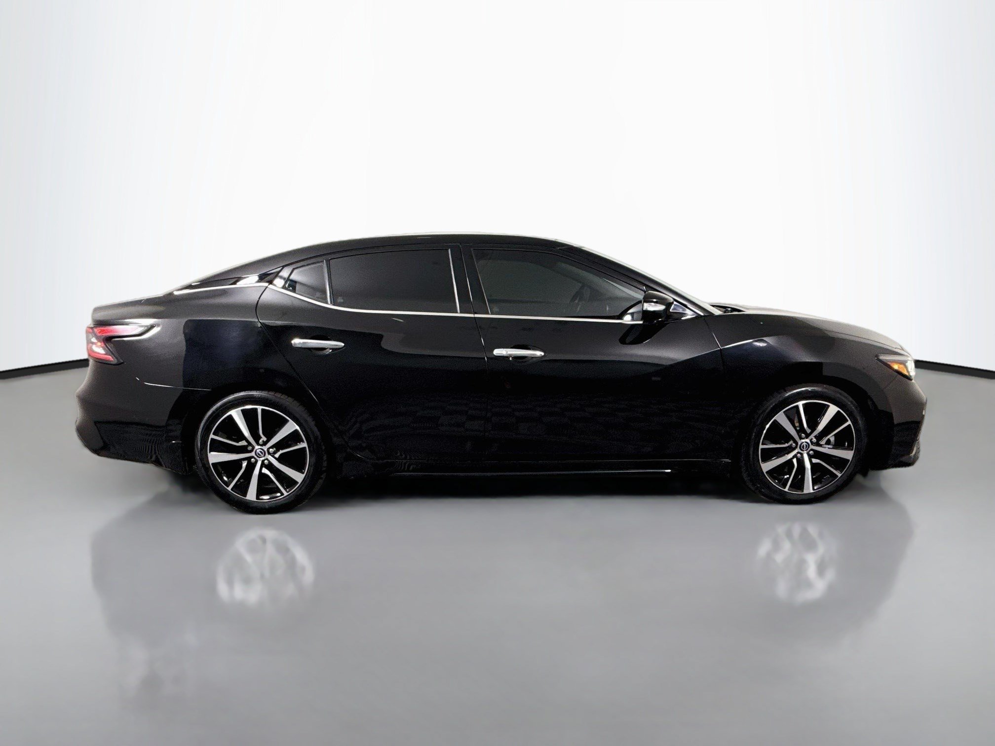 Used 2023 Nissan Maxima SL FWD image 11