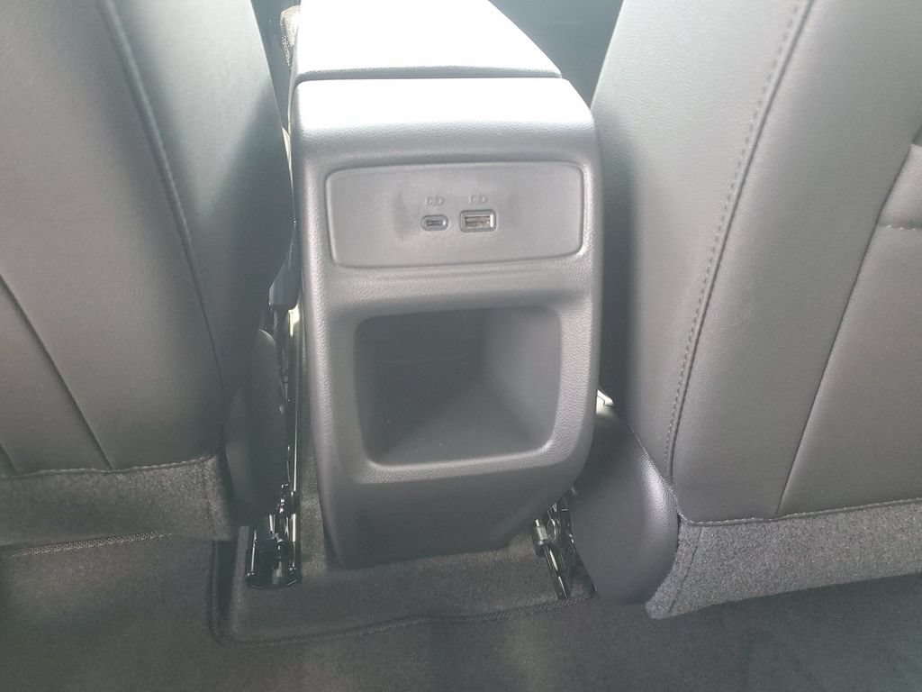 New 2026 Chevrolet Trax RS w/ Sunroof Package FWD image 21