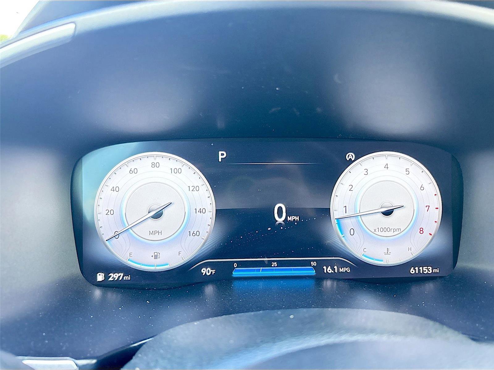 Used 2023 Hyundai Santa Fe SEL w/ Premium Package image 13