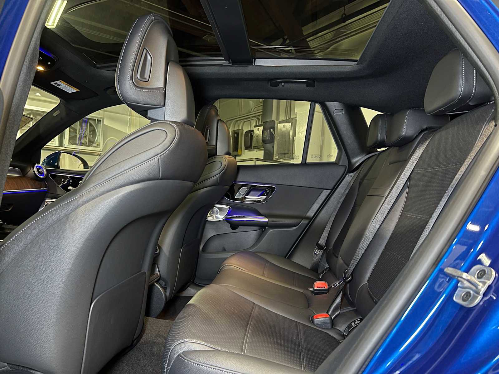 New 2025 Mercedes-Benz GLC 300 4MATIC image 17