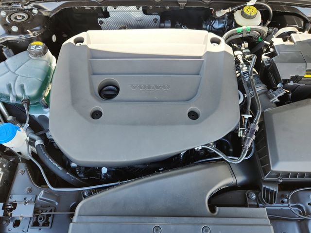 New 2025 Volvo XC40 B5 Core w/ Protection Package Premier AWD/4WD image 19