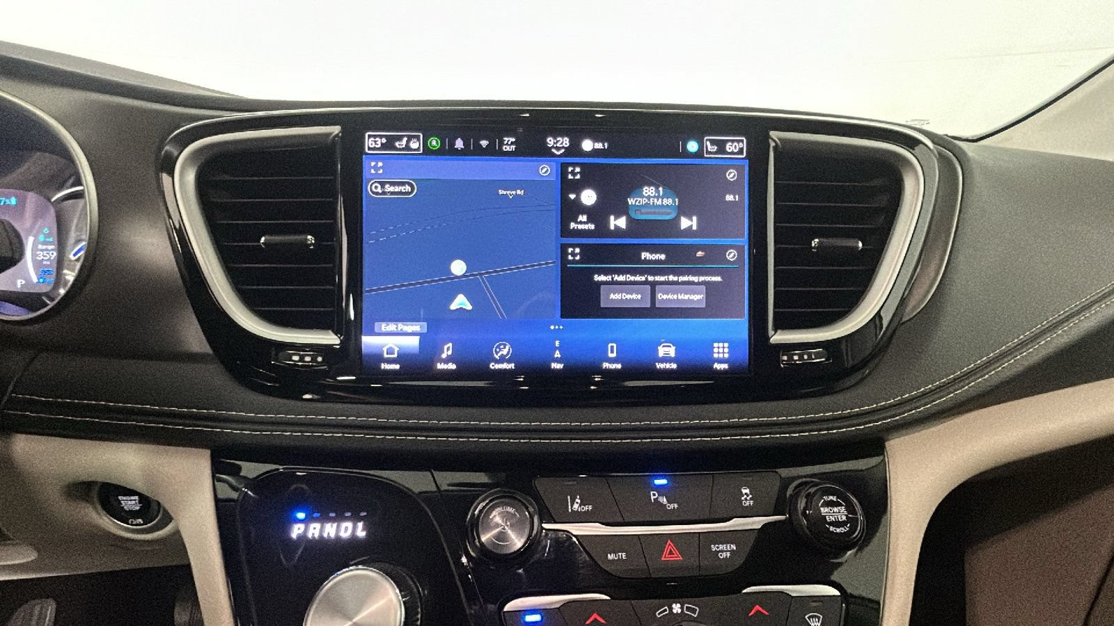 Used 2024 Chrysler Pacifica Limited FWD image 26