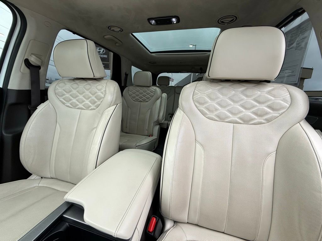 Used 2021 Hyundai Palisade Calligraphy w/ Winter Package image 15