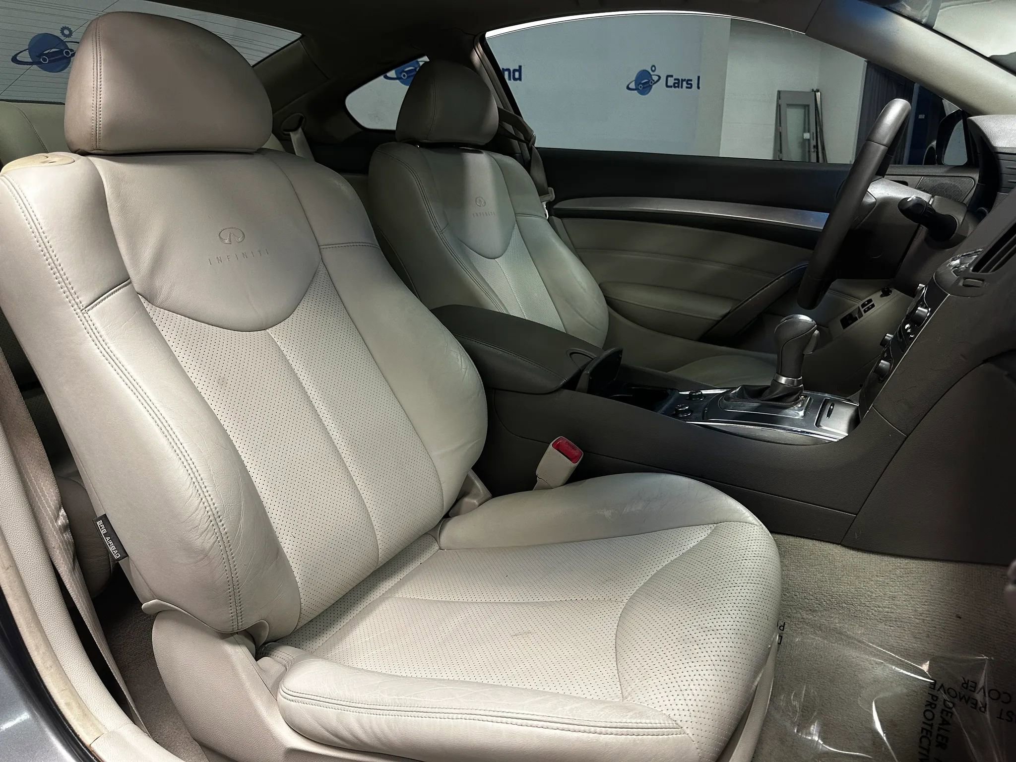 Used 2010 INFINITI G37 Journey w/ Premium Pkg image 17