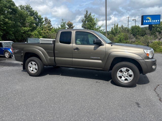 Used 2009 Toyota Tacoma PreRunner RWD image 6