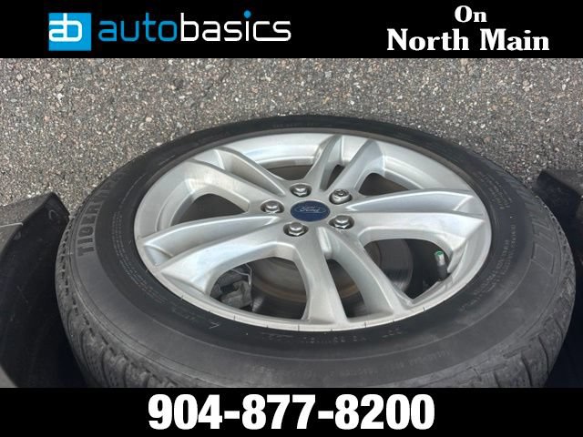 Used 2018 Ford Fusion SE w/ Fusion SE Technology Package FWD image 32
