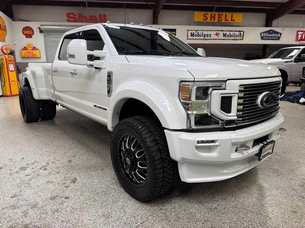 Used 2022 Ford F450 Limited w/ FX4 Off-Road Package AWD/4WD image 10