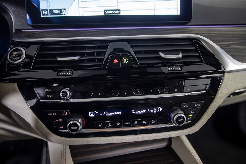 Used 2023 BMW 530e w/ M Sport Package RWD image 29