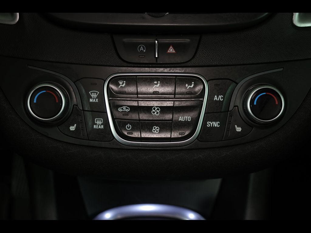 Used 2024 Chevrolet Malibu LT FWD image 24