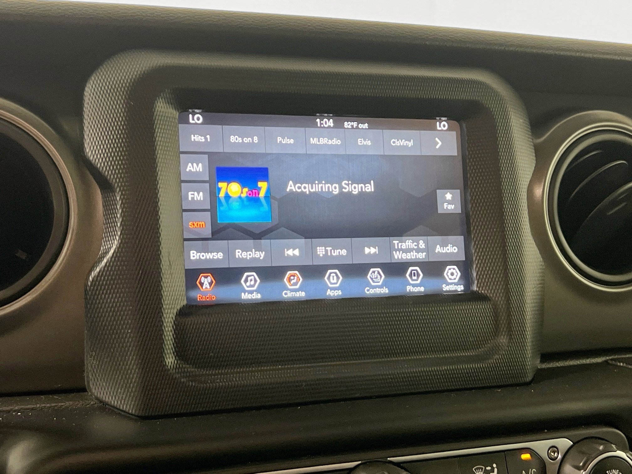 Used 2023 Jeep Wrangler Sport S image 28