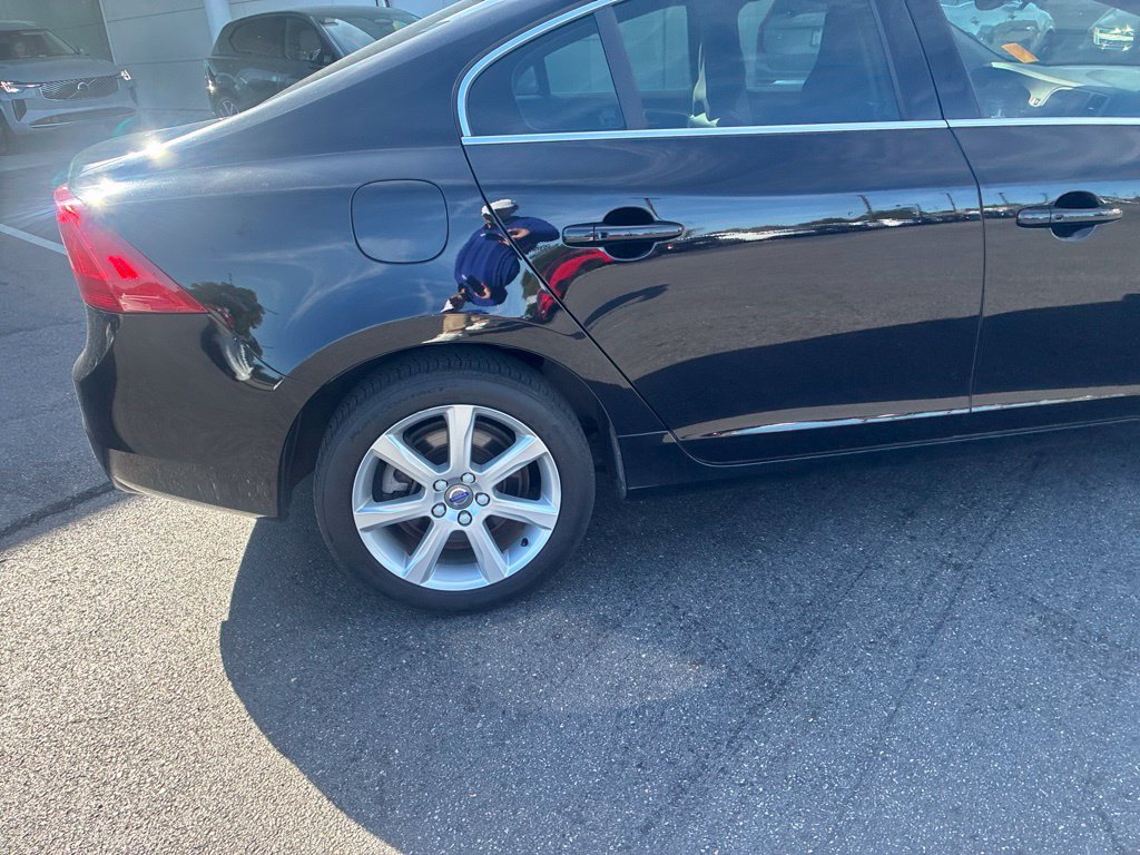 Used 2016 Volvo S60 T5 Premier FWD image 3