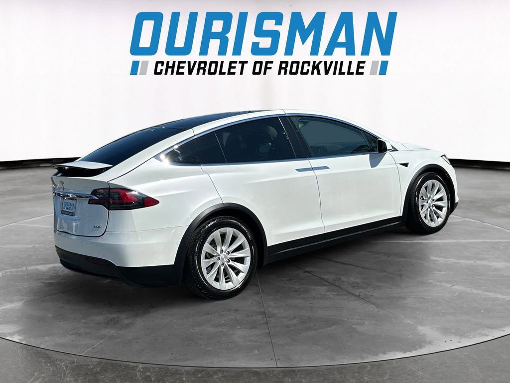 Used 2017 Tesla Model X 90D image 6