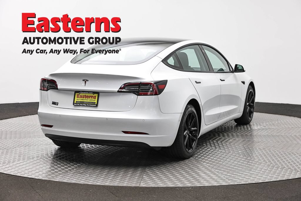 Used 2021 Tesla Model 3 Standard Range Plus RWD image 5