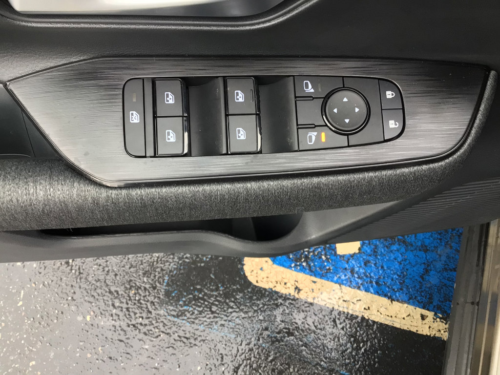 New 2026 Nissan Kicks SV w/ Cold Weather Package image 8