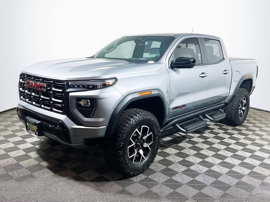 Used 2024 GMC Canyon AT4X AWD/4WD image 3