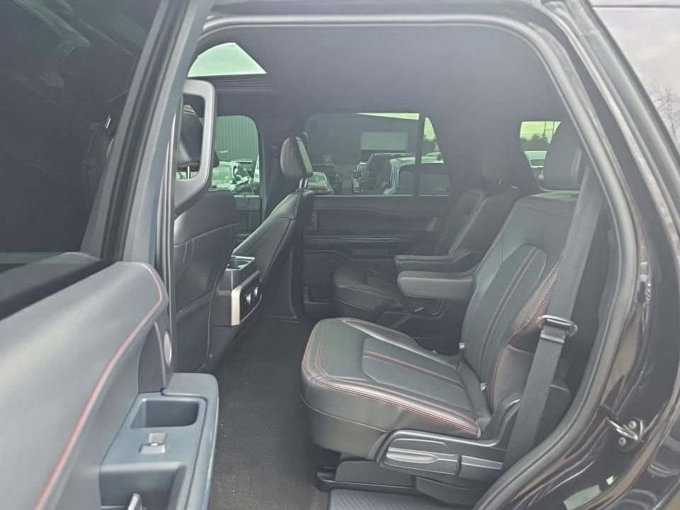Used 2022 Ford Expedition Limited AWD/4WD image 10