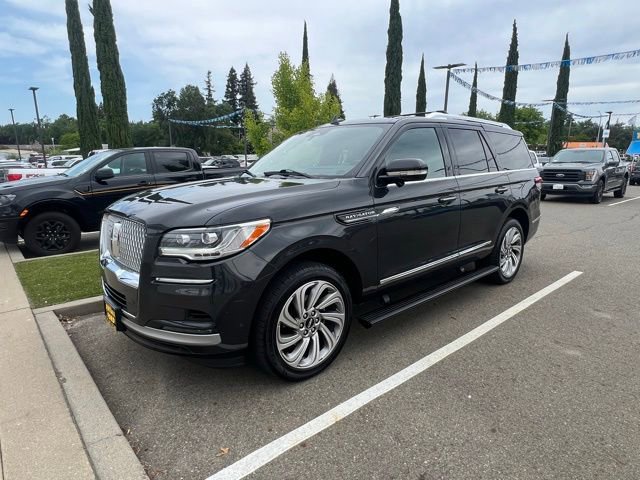 Used 2023 Lincoln Navigator Reserve AWD/4WD image 1