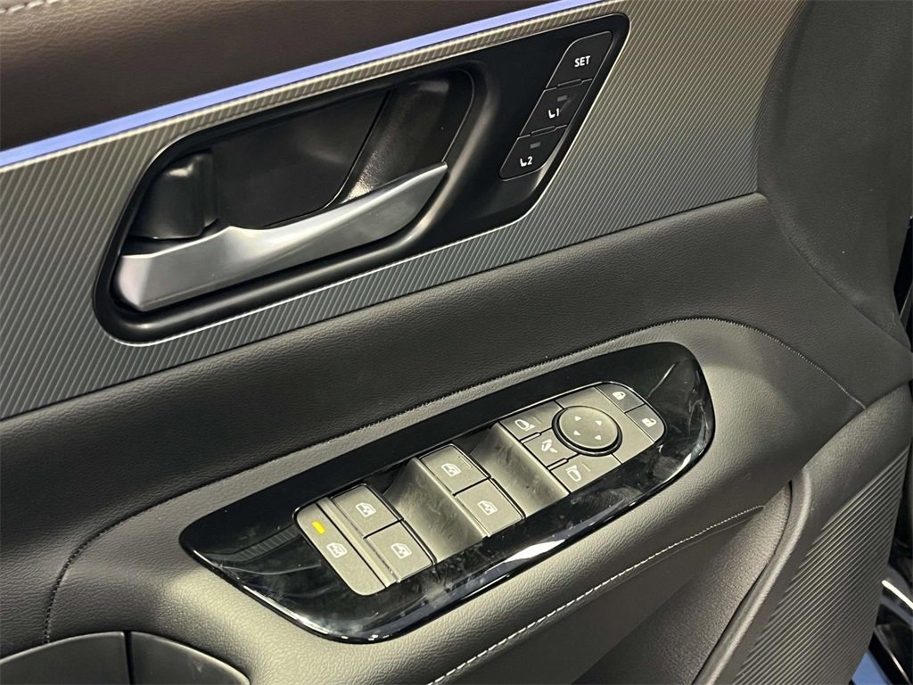 New 2026 Nissan Murano Platinum image 13