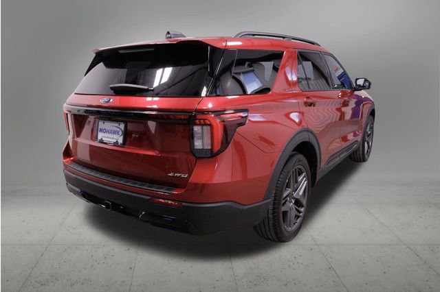 Used 2025 Ford Explorer ST-Line w/ ST-Line Street Pack AWD/4WD image 5