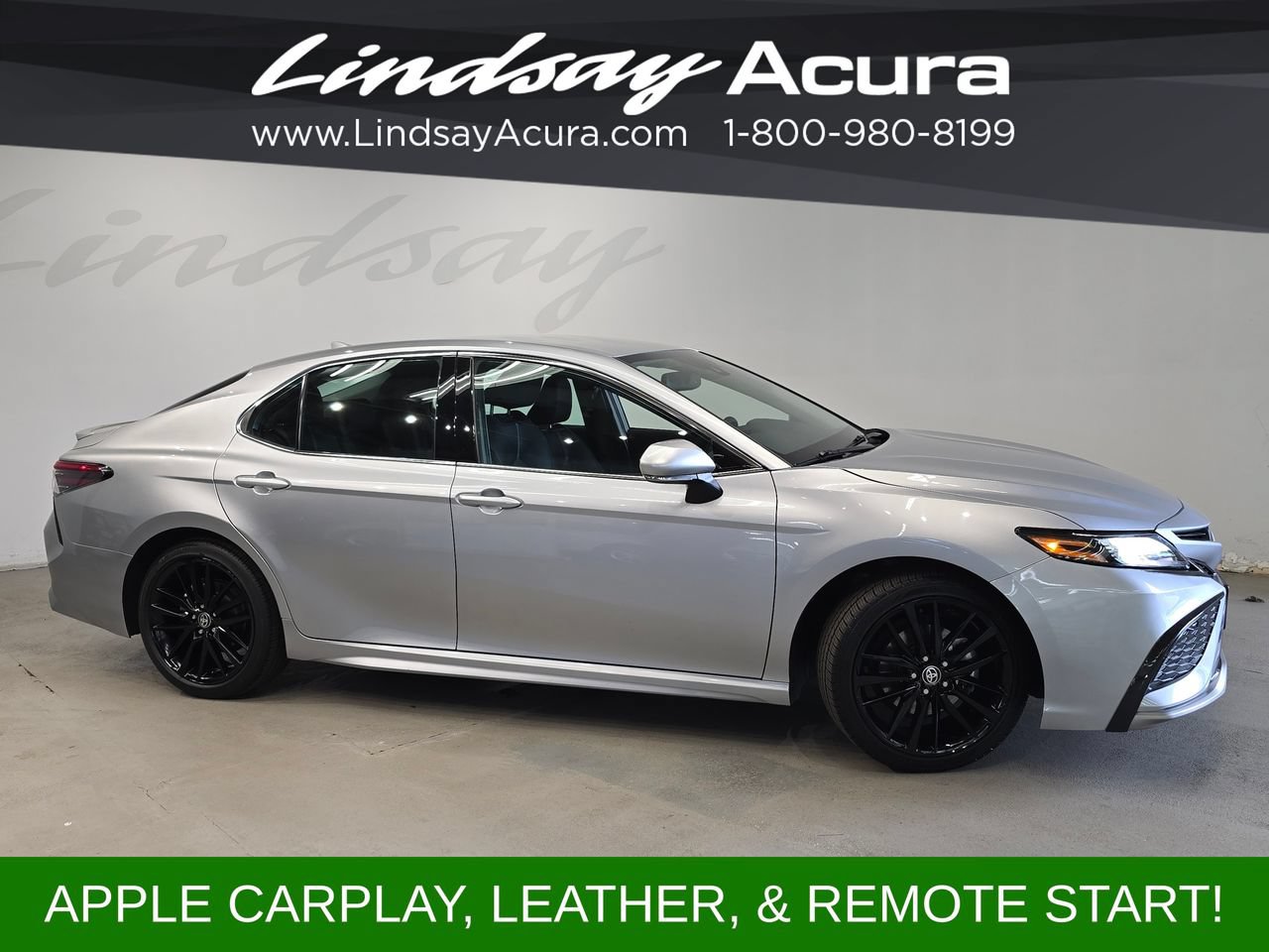 Used 2024 Toyota Camry XSE FWD image 3