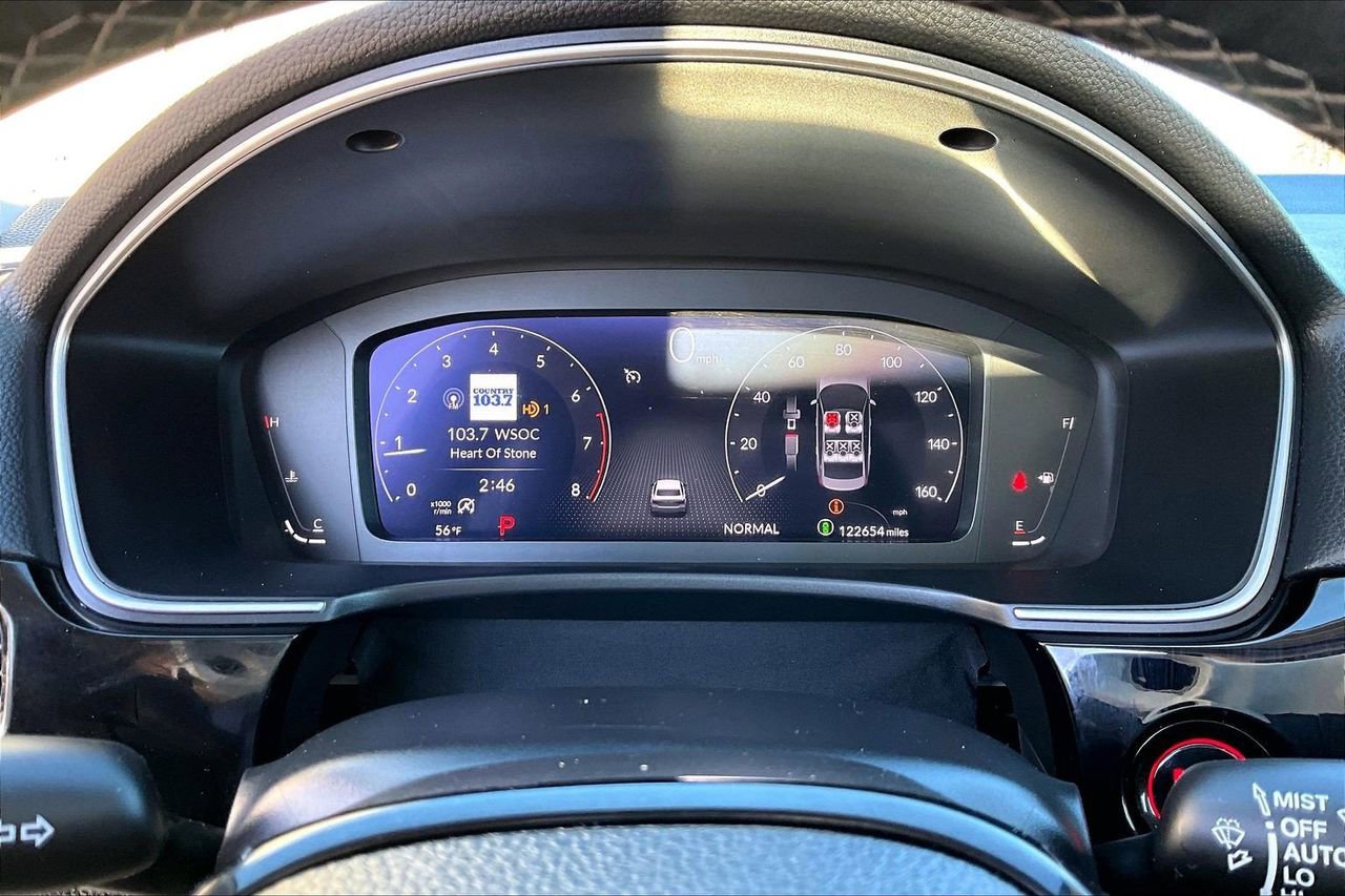 Used 2022 Honda Civic Touring image 10