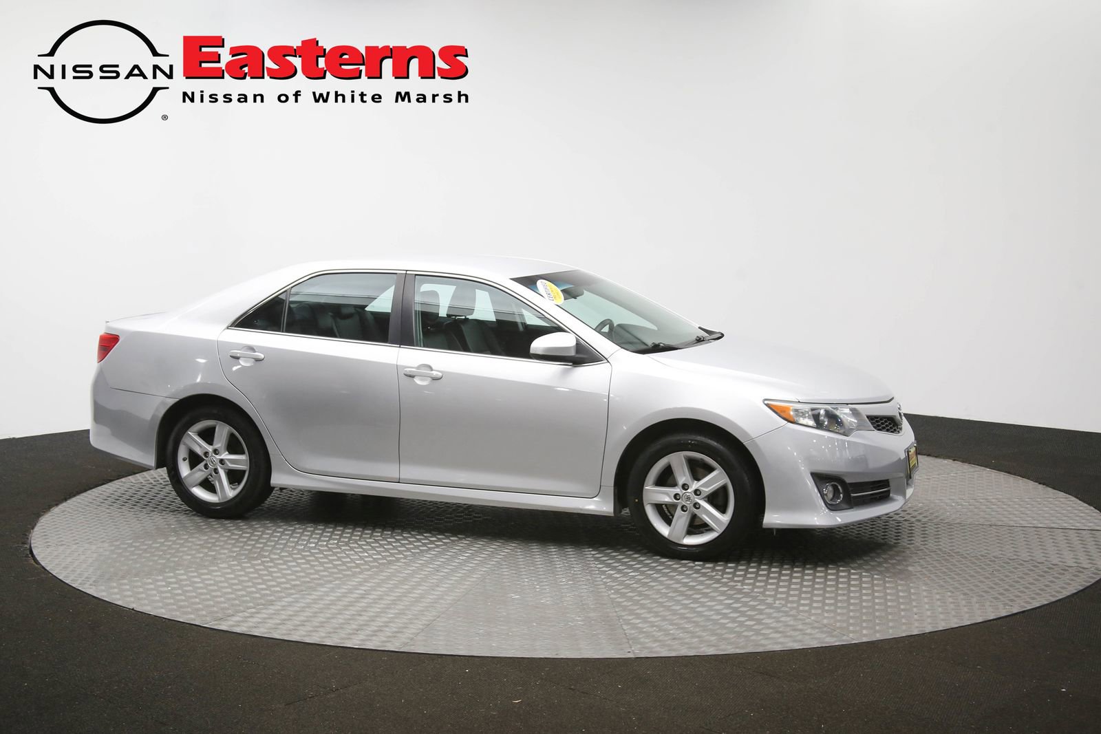 Used 2014 Toyota Camry SE FWD image 46