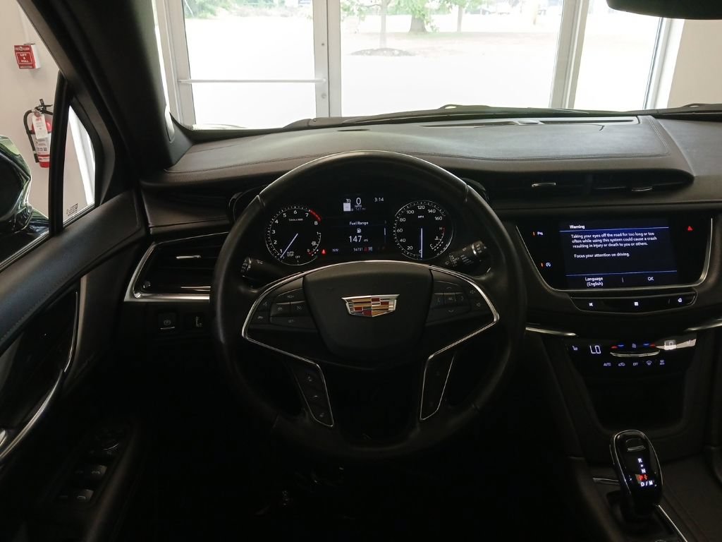 Used 2020 Cadillac XT5 Premium Luxury AWD/4WD image 19