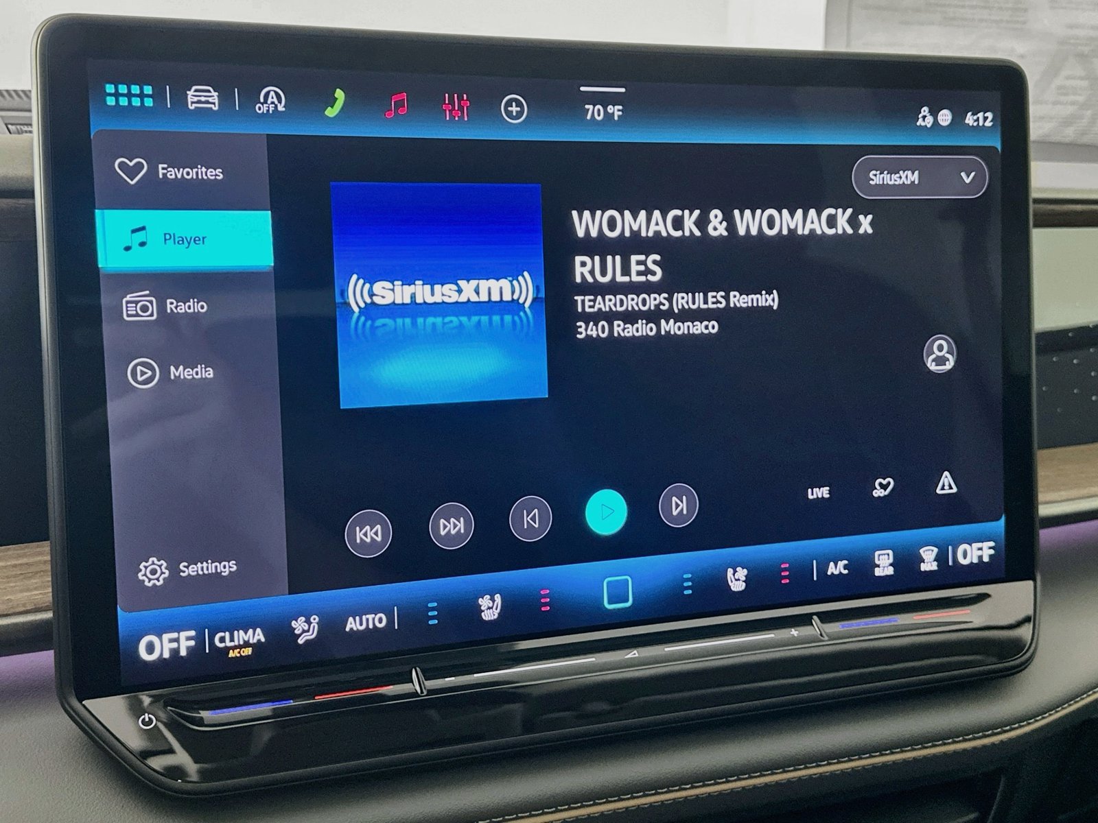 New 2027 Volkswagen Atlas SE AWD/4WD image 24