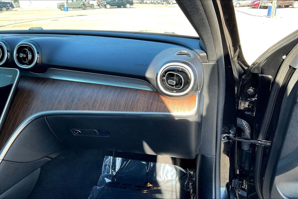 Used 2025 Mercedes-Benz C 300 C 300 image 16