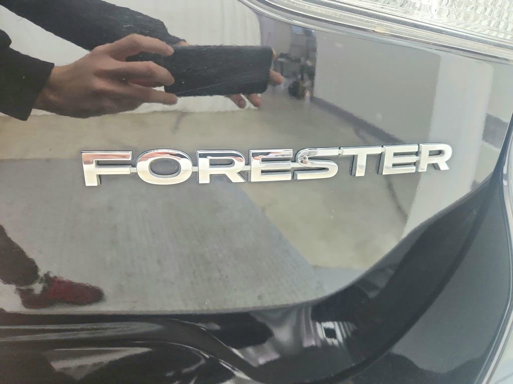 Used 2022 Subaru Forester Premium image 30