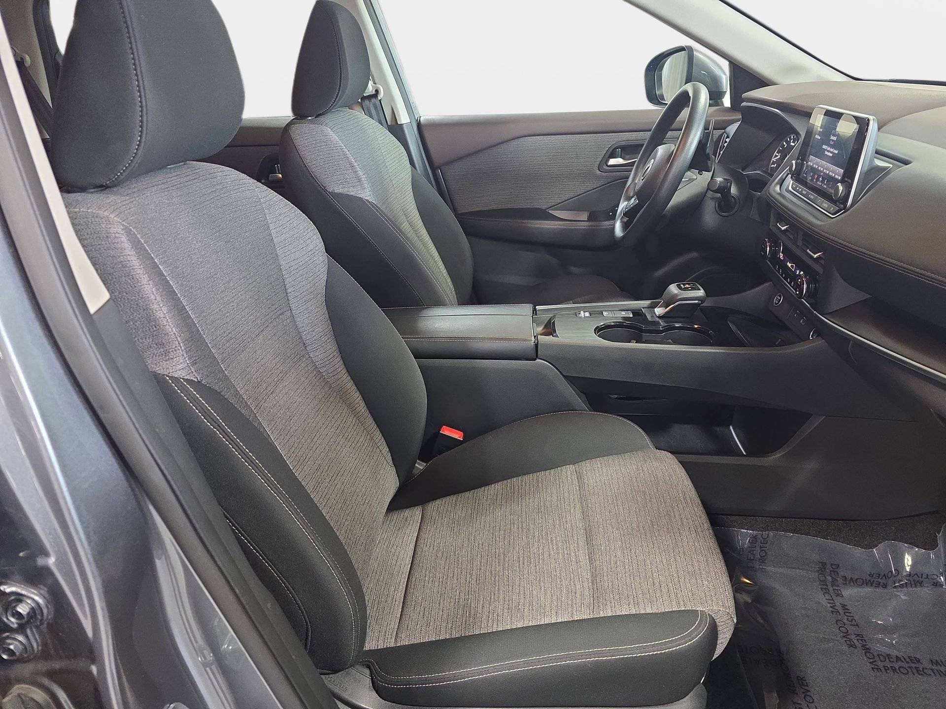 Used 2023 Nissan Rogue SV FWD image 10