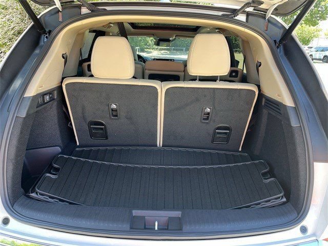 Used 2026 Acura MDX w/ Technology Package FWD image 33
