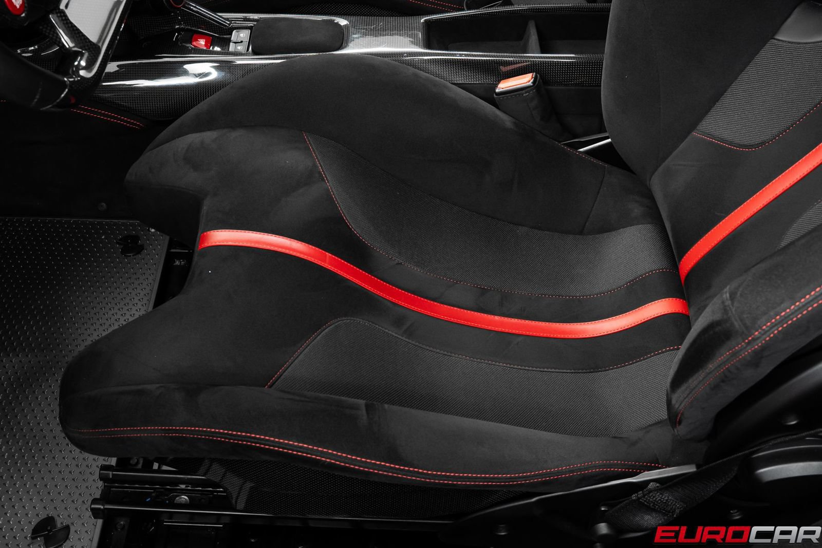 Used 2019 Ferrari 488 Pista Coupe RWD image 53