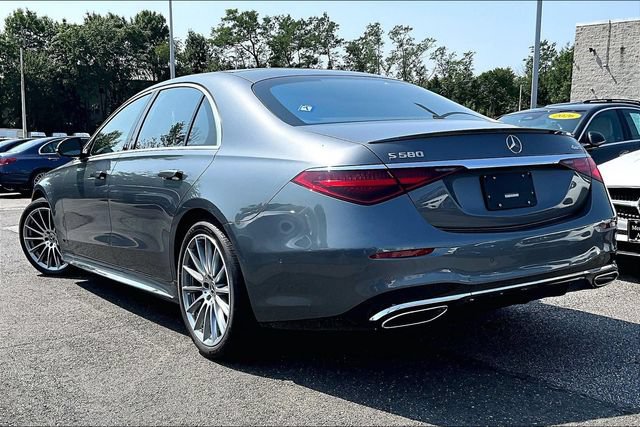 Used 2023 Mercedes-Benz S 580 4MATIC Sedan w/ AMG Line image 3