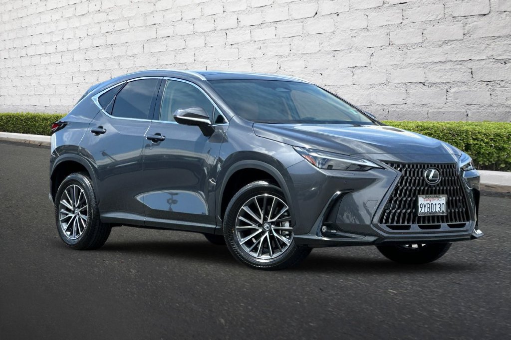 Used 2026 Lexus NX 350 AWD w/ Luxury Package image 2