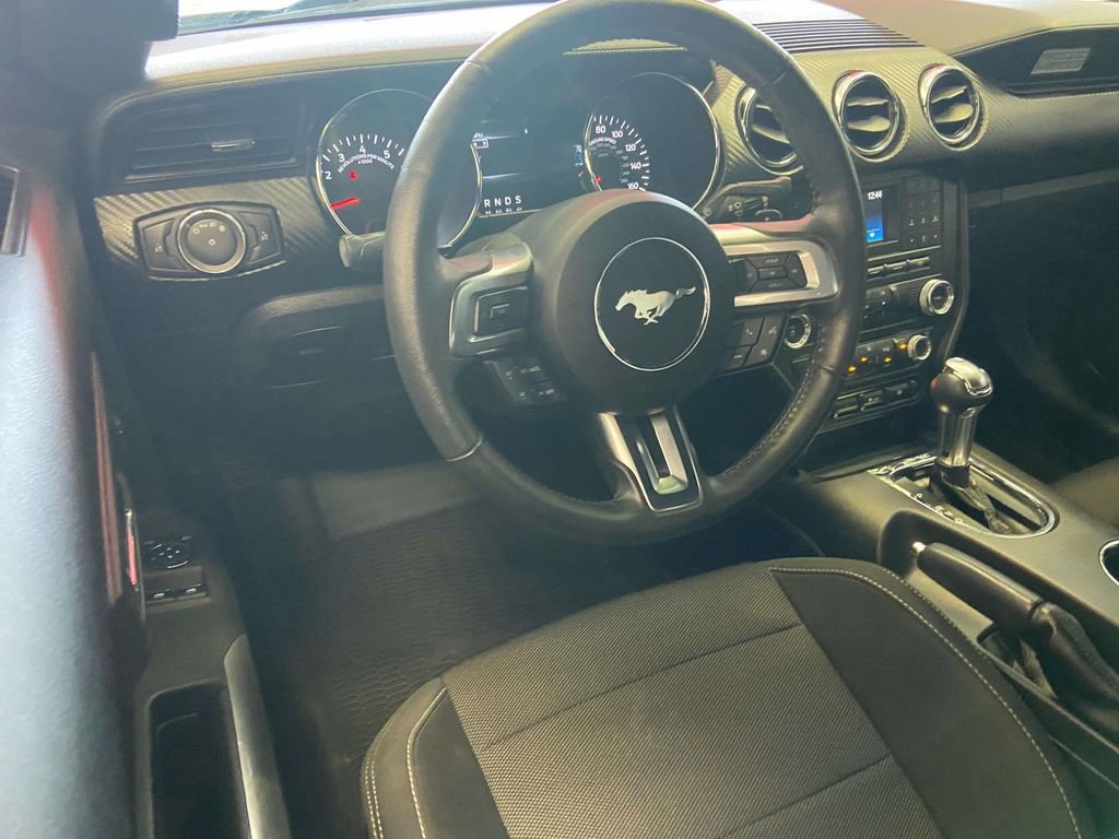 Used 2017 Ford Mustang Coupe image 11