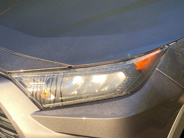 Used 2022 Toyota RAV4 LE FWD image 5
