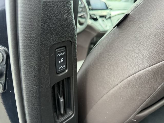 Used 2018 Honda Odyssey EX-L image 26