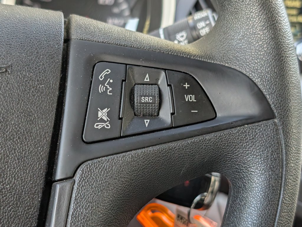 Used 2017 Chevrolet Equinox LS FWD image 23