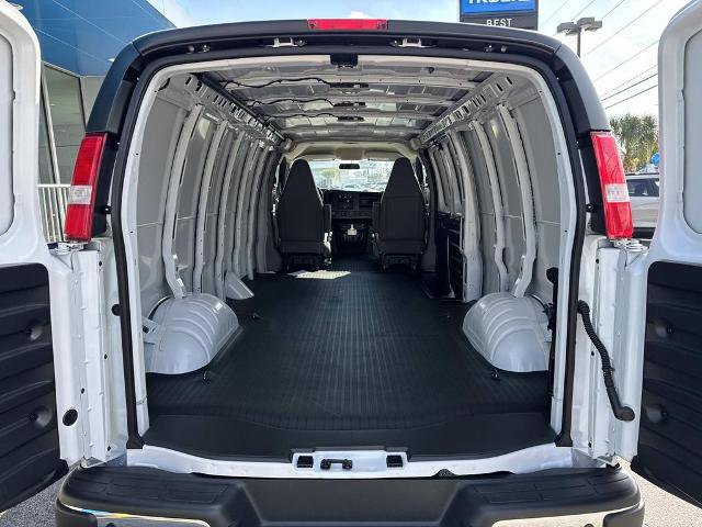 New 2025 Chevrolet Express 2500 Extended w/ Enhanced Convenience Package image 8