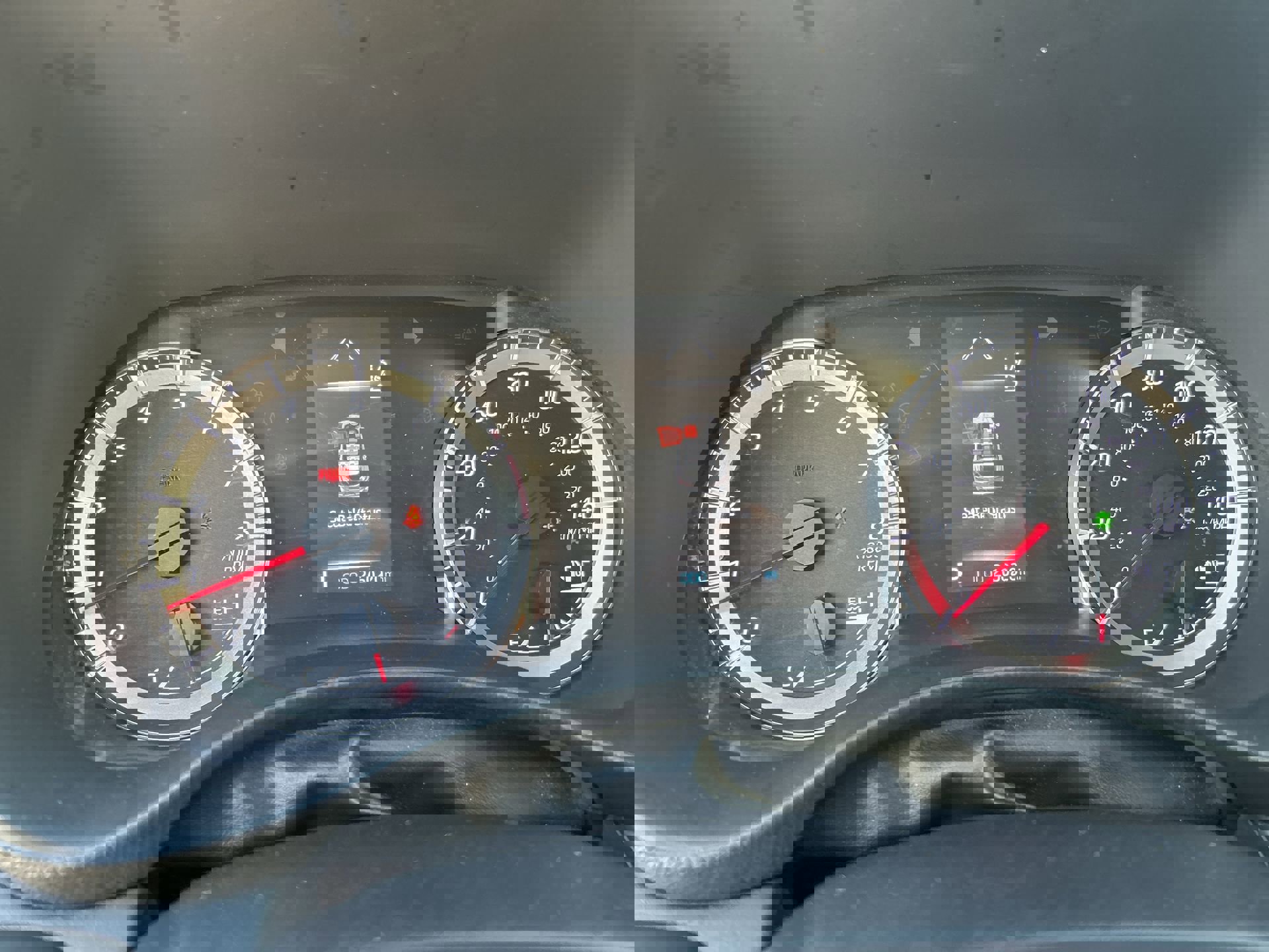 Used 2022 Toyota Highlander LE image 10